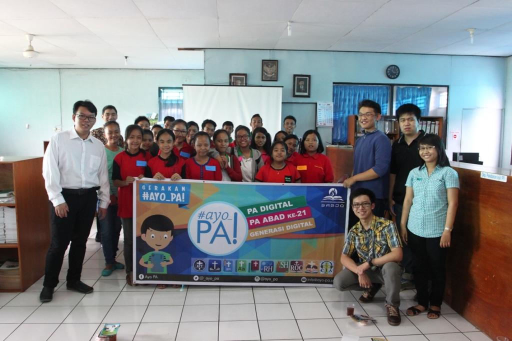 Foto bersama peserta dan tim #ayo_PA! di kelompok usia SMP.
