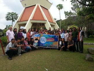 Foto bersama peserta dan tim #ayo_PA! di GKI Ngupasan, Yogyakarta.